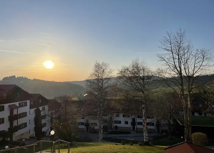 Mit Swimmingpool Und Aussicht 15 דירה