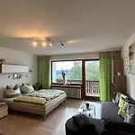 Apartamento Mit Swimmingpool Und Aussicht 15 Missen-Wilhams